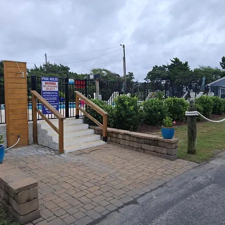 The Breezeway Motel & Resturant-2