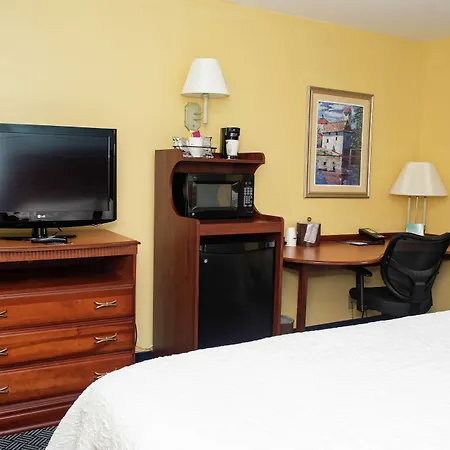 Hampton Inn Lebanon-3