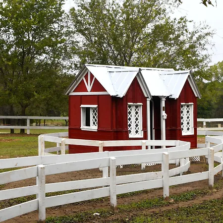 Country Woods Inn-2