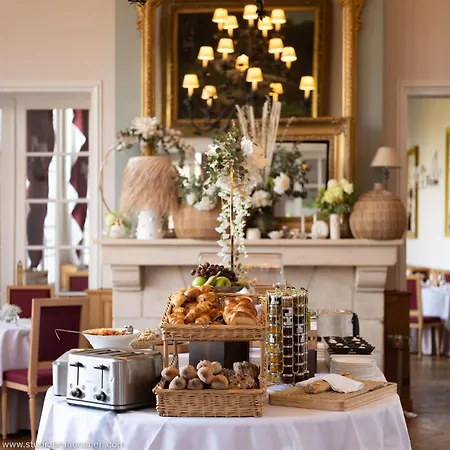 Le Chateau De La Tour-3
