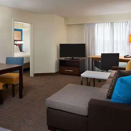 Residence Inn By Marriott Toronto Airport-3