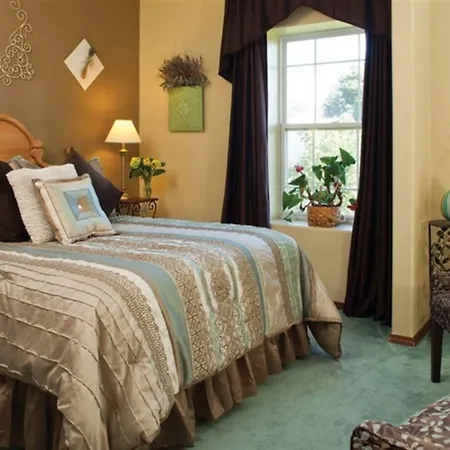 The Roosevelt Inn-2