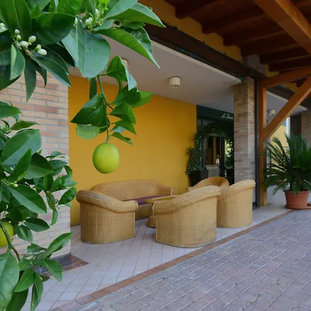 Le Terrazze Sul Lago Hotel & Residence-3