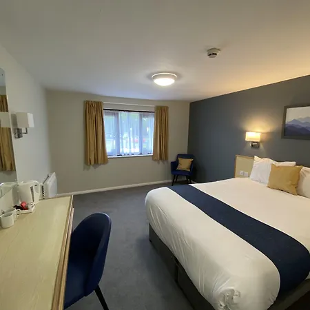 Days Inn Hotel Sedgemoor-3