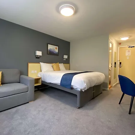 Days Inn Hotel Sedgemoor-2