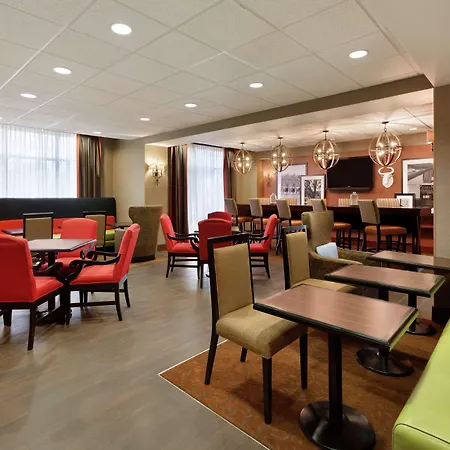 Hampton Inn Wichita Falls-Sikes Senter Mall-2