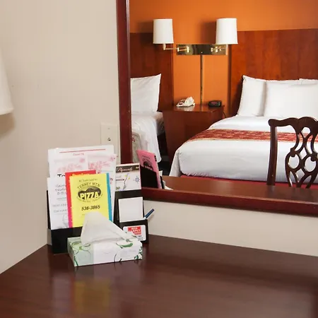 Red Carpet Inn And Suites Plymouth-2