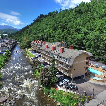 Gatlinburg River Inn-2