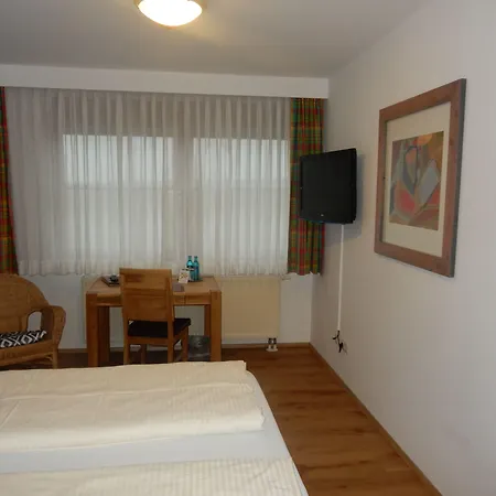 Hotel Frankenhöhe-2
