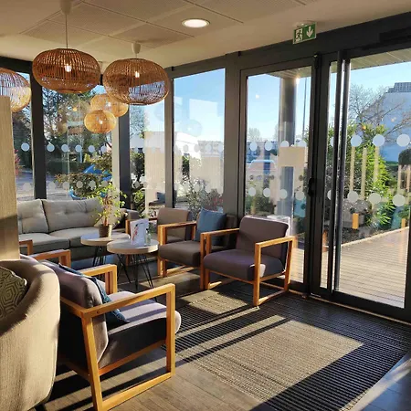 Contact Hotel Le Provencal Bordeaux Lac-2