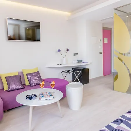 The Purple Hotel - Adults Only-2
