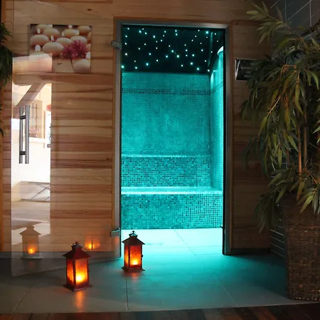Les Terrasses de Saumur - Hôtel&Appartements - Restaurant&Spa (Logis)-3