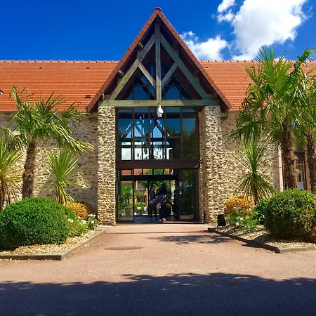 Hotel Les Suites - Domaine De Crecy-2