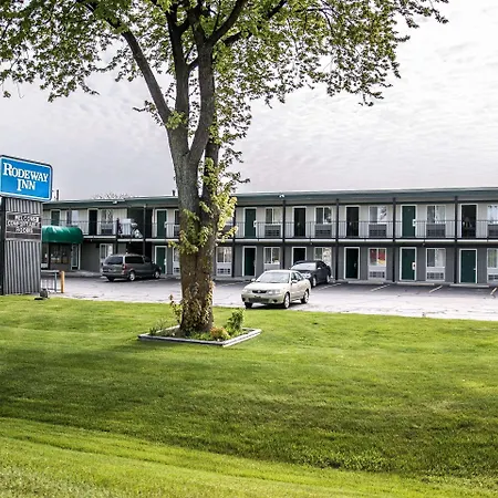 Rodeway Inn Grand Haven-2