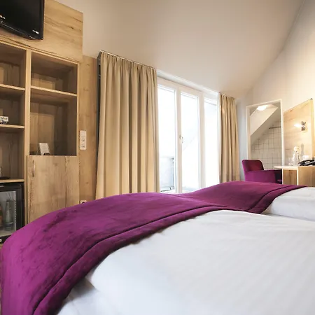 Amalienburg - Boutique & Boarding Hotel-2
