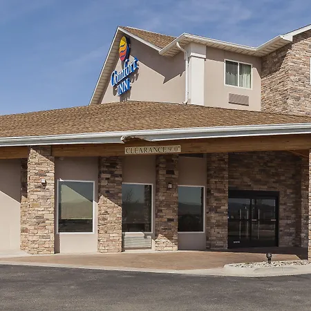 Comfort Inn & Suites Near University Of Wyoming-3