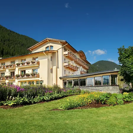 Strandhotel Am Weissensee-3