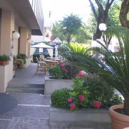 Hotel Des Bains-3