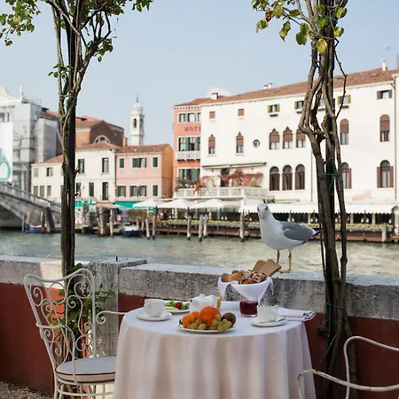 Ca' Nigra Lagoon Resort (Adults Only)-3