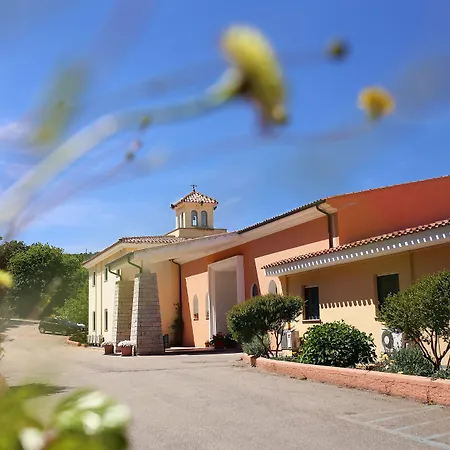 Pausania Inn-2