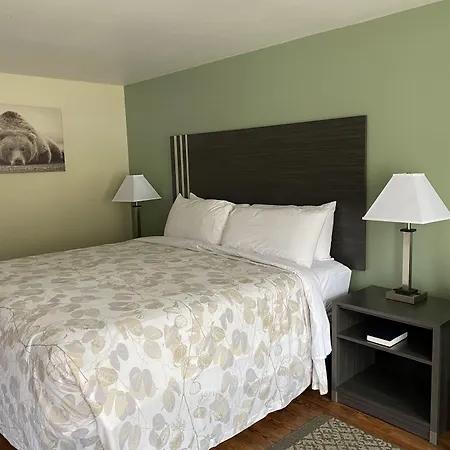 Big Sky Motel-3