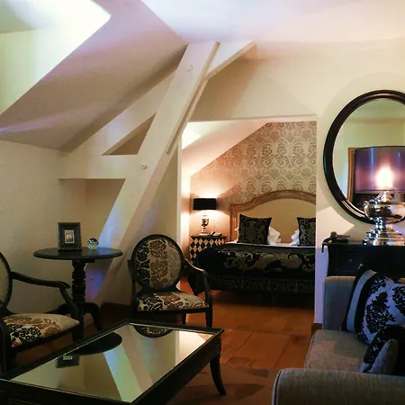 Beaumanoir Small Luxury Boutique Hotel-3