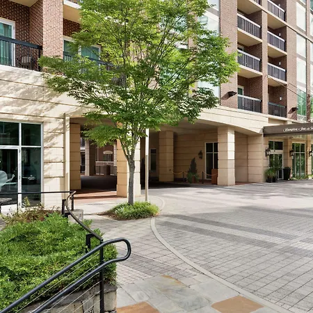 Hampton Inn & Suites Greenville-Downtown-Riverplace-2