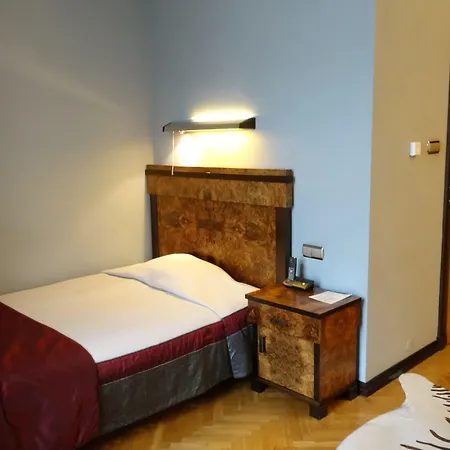 Hotel Monopol-2