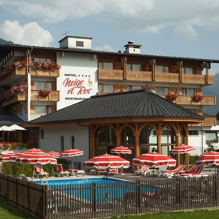 Chalet-Hotel Neige Et Roc, The Originals Relais-3