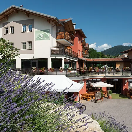 Alpen Garten Hotel Margherita-3