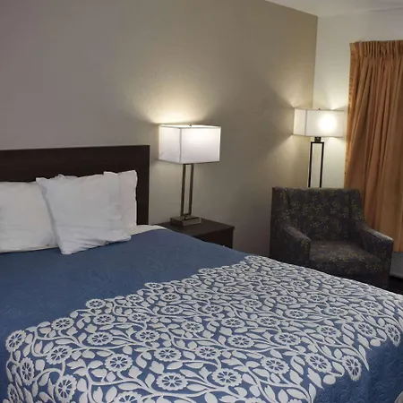 Super 8 By Wyndham Grand Island-2