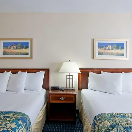 Travelodge By Wyndham Trenton-2
