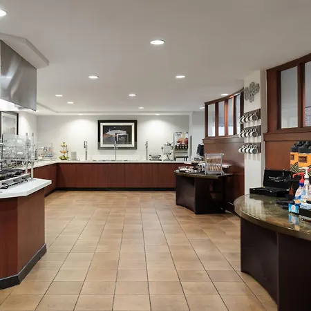 Courtyard By Marriott Wichita At Old Town-3