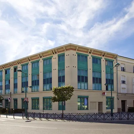 Séjours&Affaires Serris Rive Gauche-2