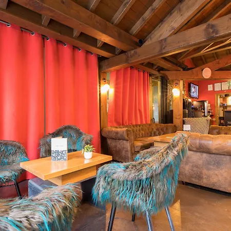 La Maison Rouge-2