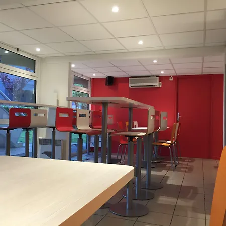Premiere Classe Toulouse Sud - Portet-3
