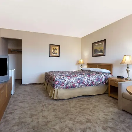 Knights Inn - Baker City-2