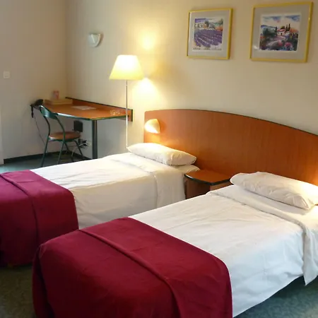 Appart'Hotel Victoria Garden Pau-3