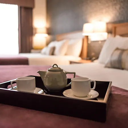 Cambridge Hotel And Conference Centre-2