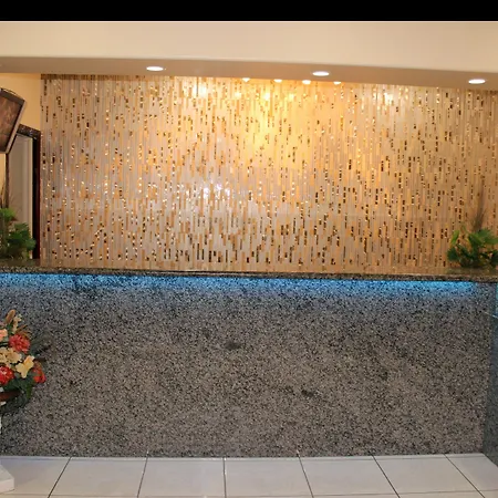 Texas Inn & Suites Mcallen At La Plaza Mall And Airport-2