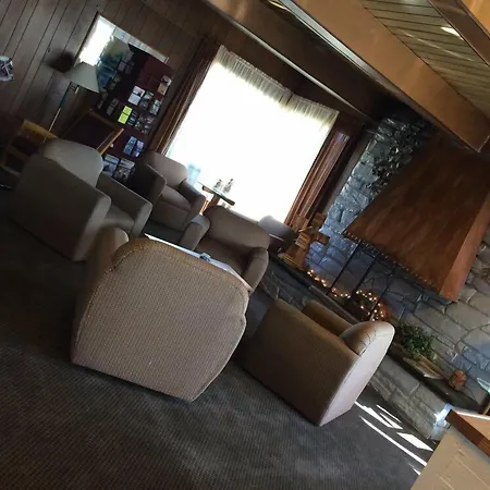 Blue Coast Inn & Suites-2