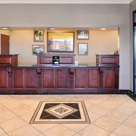 Best Western Plus Two Rivers Hotel & Suites-3
