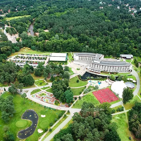 Holiday Inn Resort Warsaw Jozefow By Ihg-2