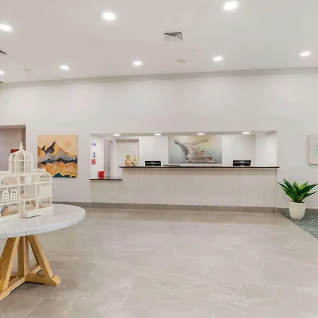 Best Western Plus Crossroads Inn & Suites-3