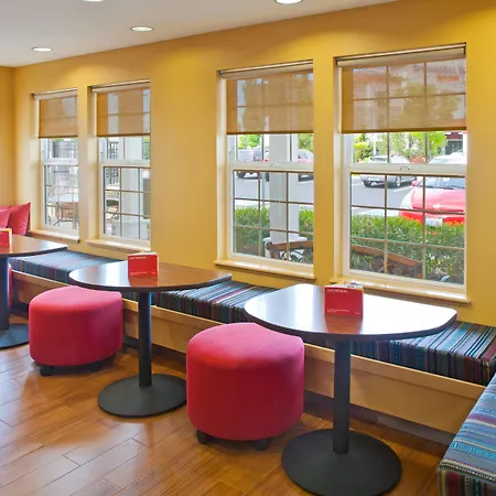 Towneplace Suites Medford-2