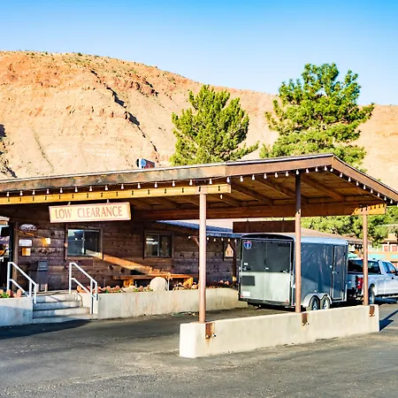 Red Stone Inn-2
