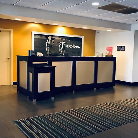 Hampton Inn Clearfield-2