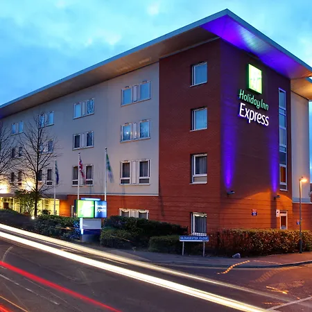 Holiday Inn Express Birmingham Redditch By Ihg-3