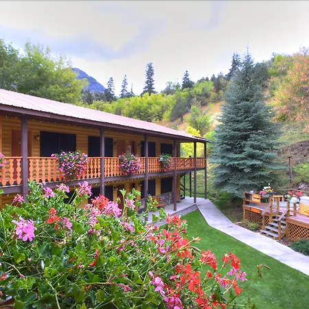 Box Canyon Lodge And Hot Springs-3