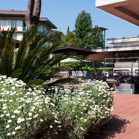 Hotel Michelangelo & Day Spa-3